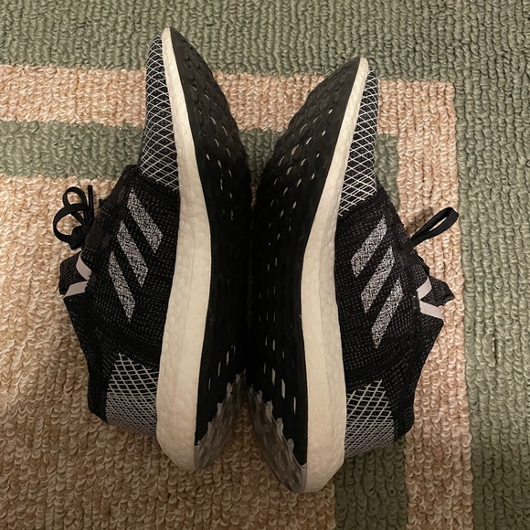 Adidas Pureboost - Picture 2 of 5